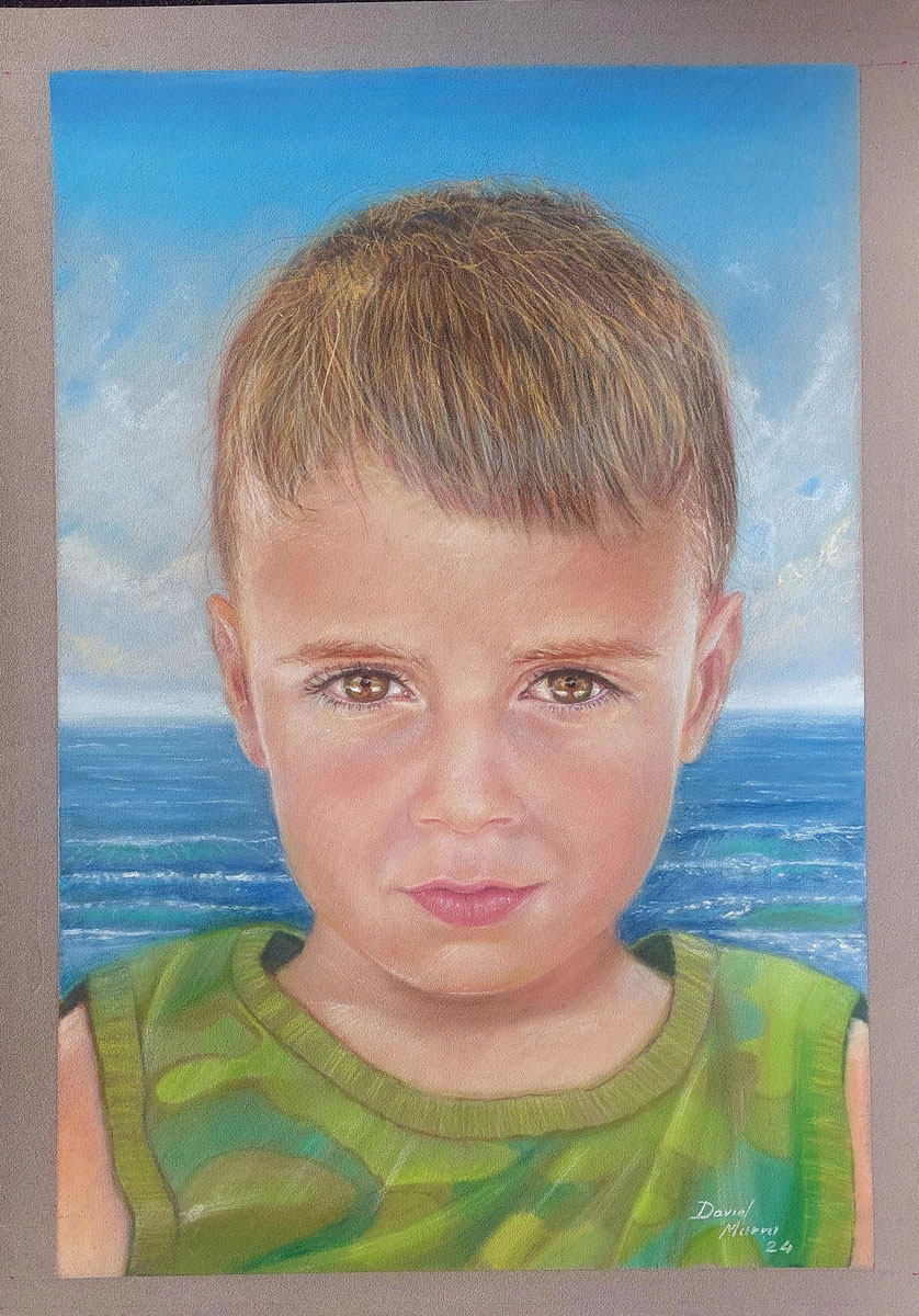 Ritratto bambino con mare sullo sfondo